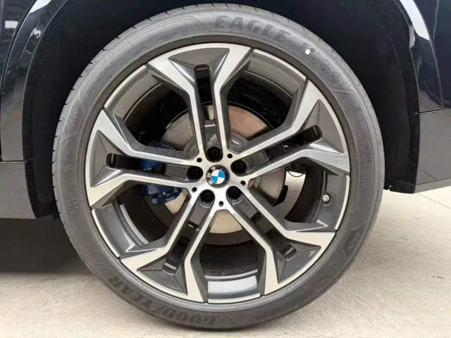 BMW X5 — Фото автомобиля 17