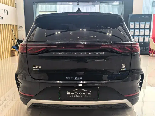BYD Tang — Фото автомобиля 5