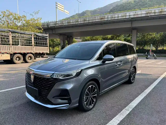 Фотография автомобиля — Roewe iMAX8
