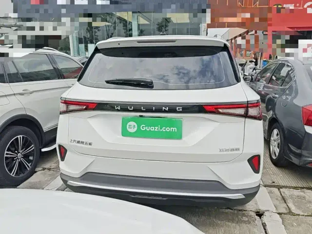 Wuling Asta — Фото автомобиля 5
