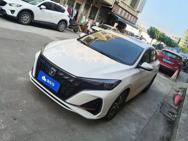 Фотография автомобиля — Changan Eado
