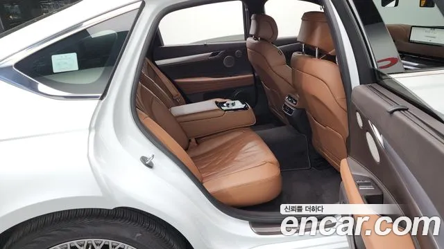 Genesis G80 Бензин 2.5 турбо AWD — Фото автомобиля 11