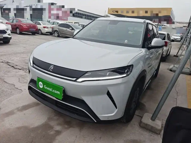 Фотография автомобиля — BYD Yuan UP