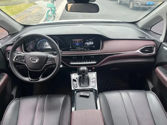 GAC Trumpchi M6 — Фото автомобиля 17