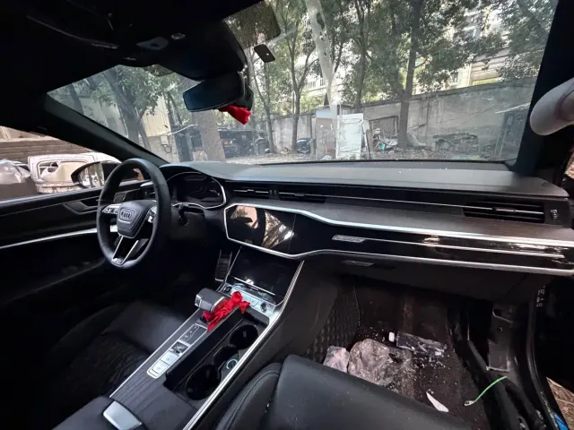 Audi A6L — Фото автомобиля 8