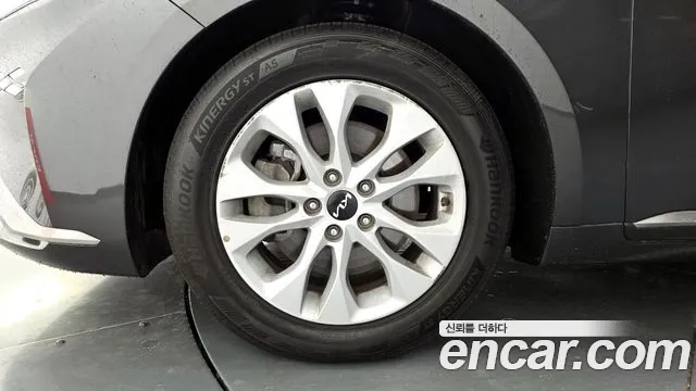 Kia K8 2.5 Бензин 2WD — Фото автомобиля 5