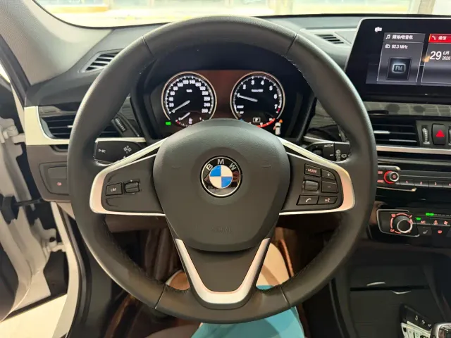 BMW X1 — Фото автомобиля 12
