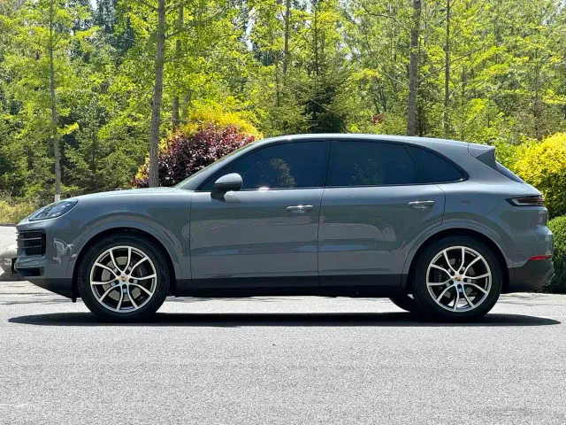 Porsche Cayenne — Фото автомобиля 9
