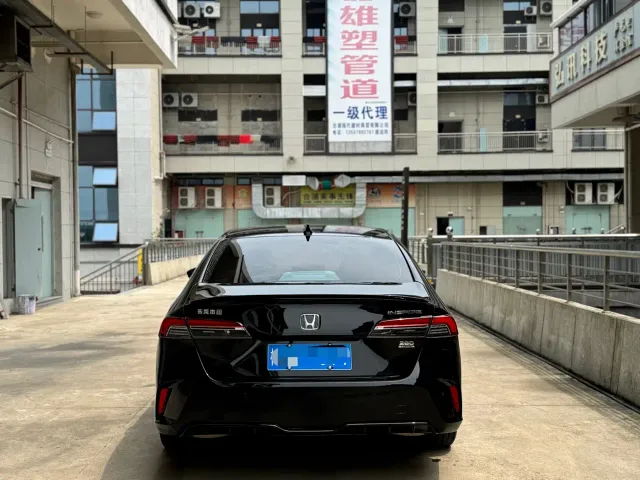 Honda Inspire — Фото автомобиля 4
