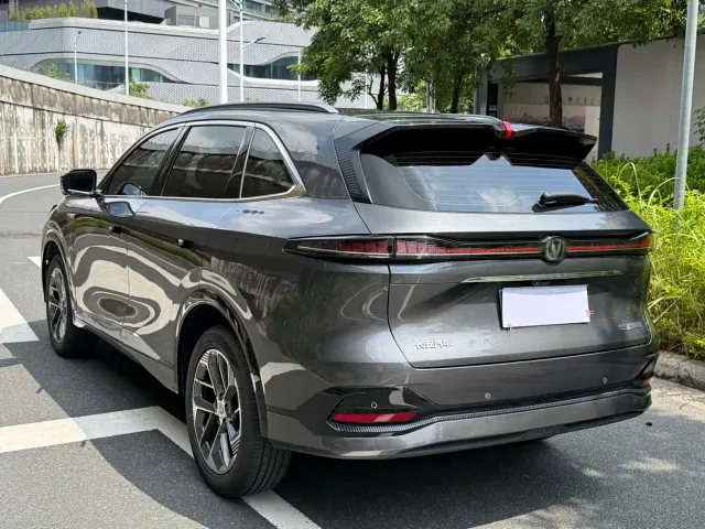 Changan CS75 Plus — Фото автомобиля 15