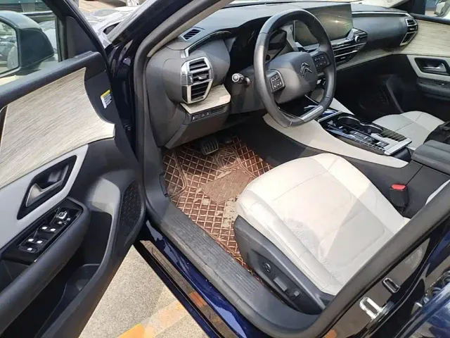 Citroen C5 X — Фото автомобиля 15