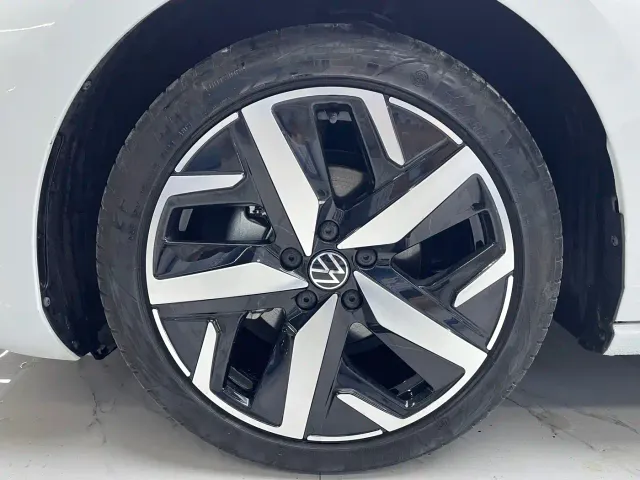 Volkswagen Lamando — Фото автомобиля 23