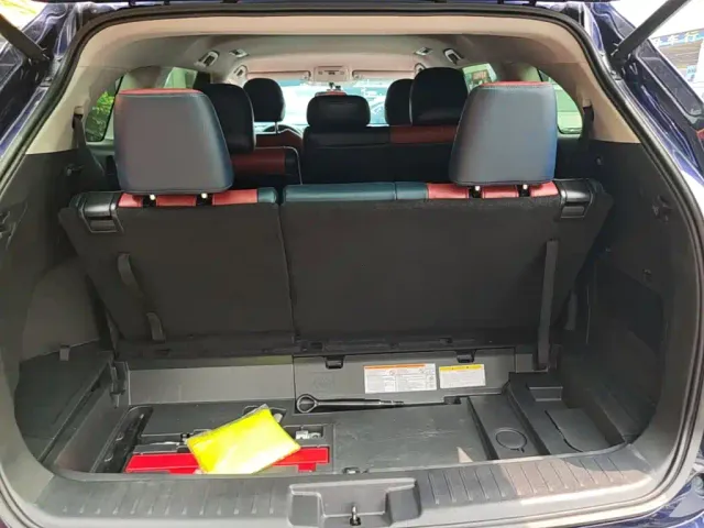 Toyota Highlander — Фото автомобиля 18