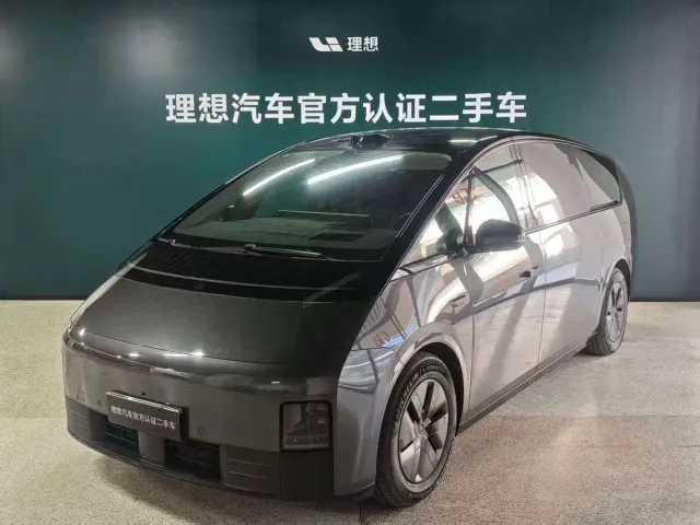 Фотография автомобиля — Li Auto MEGA