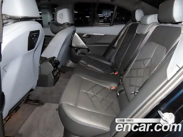 BMW 5-Series 5 серия (G60) — Фото автомобиля 7