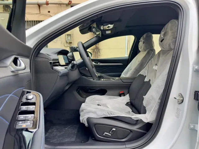 Geely Xingrui — Фото автомобиля 4
