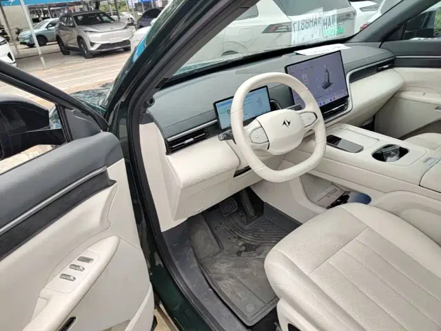 Dongfeng eπ 008 — Фото автомобиля 15