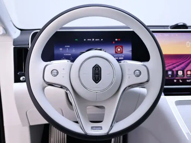 Maextro S800 — Фото автомобиля 16