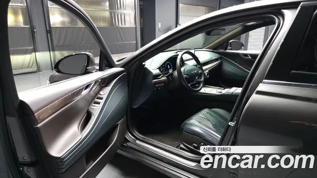 Genesis G80 Бензин 3.5 турбо AWD — Фото автомобиля 10