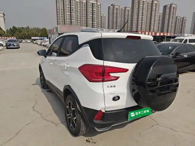 BYD Yuan Pro — Фото автомобиля 4