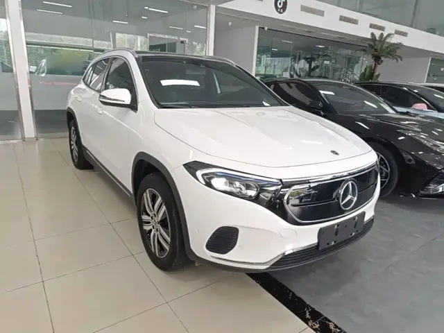 Mercedes-Benz EQA — Фото автомобиля 3