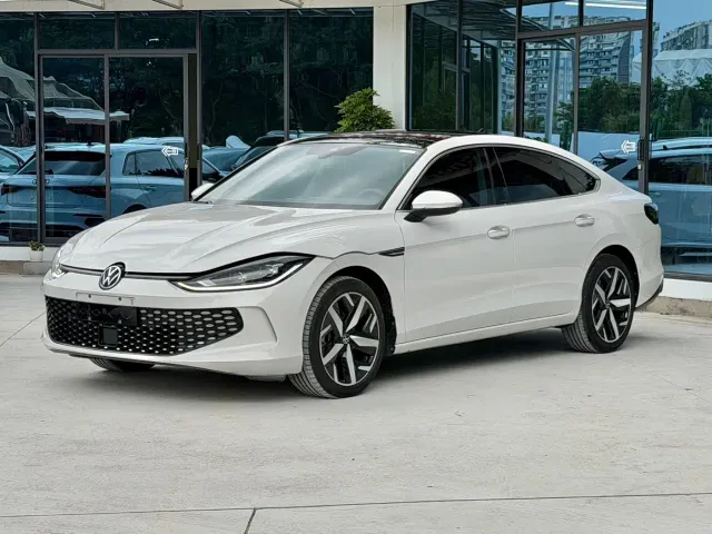 Фотография автомобиля — Volkswagen Lamando
