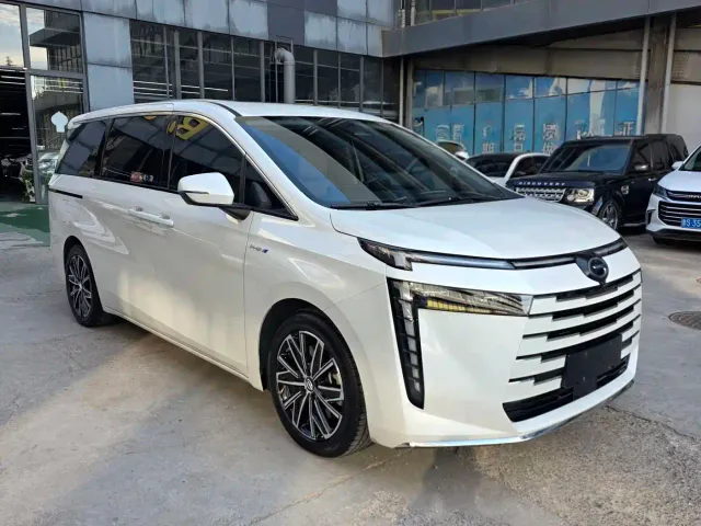 GAC Trumpchi E8 — Фото автомобиля 3