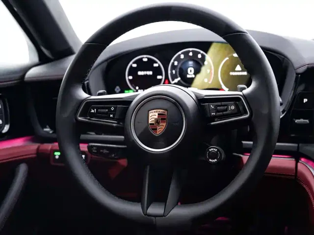 Porsche Panamera — Фото автомобиля 16