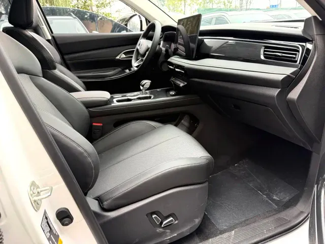 Changan CS75 — Фото автомобиля 3