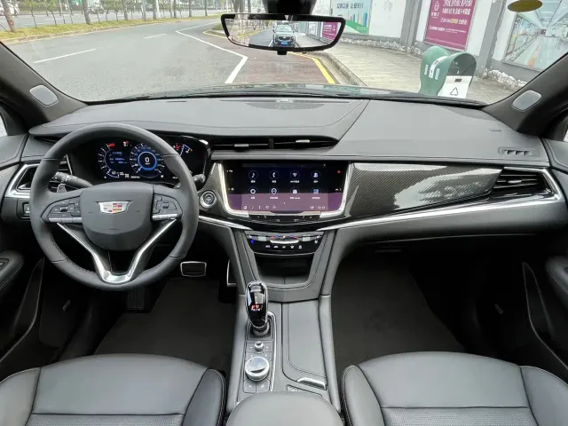 Cadillac XT6 — Фото автомобиля 7