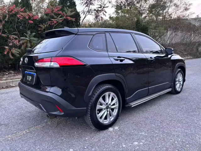 Toyota Corolla Cross — Фото автомобиля 7