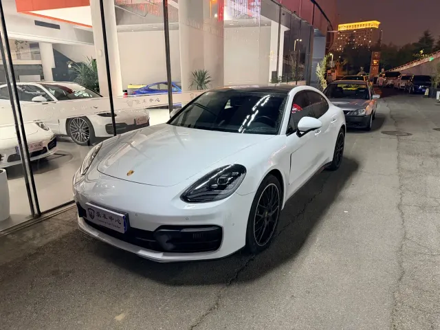 Porsche Panamera — Фото автомобиля 5