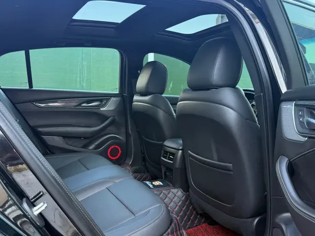 Cadillac CT5 — Фото автомобиля 11