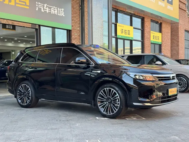 Aito M7 — Фото автомобиля 3