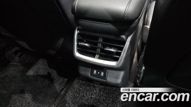 Hyundai Grandeur GN7 — Фото автомобиля 30