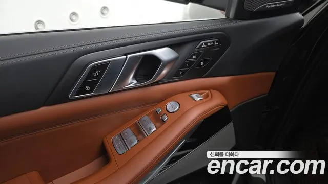 BMW X7 G07 — Фото автомобиля 30