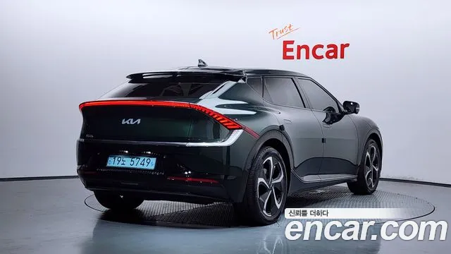 Kia EV6 — Фото автомобиля 2