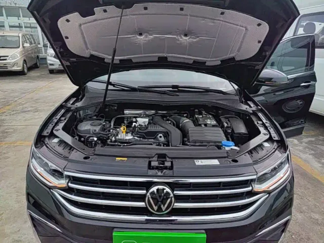 Volkswagen Tiguan L — Фото автомобиля 19