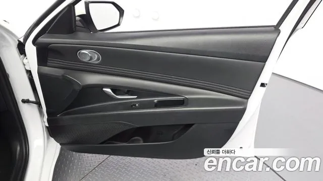 Hyundai Avante CN7 — Фото автомобиля 13