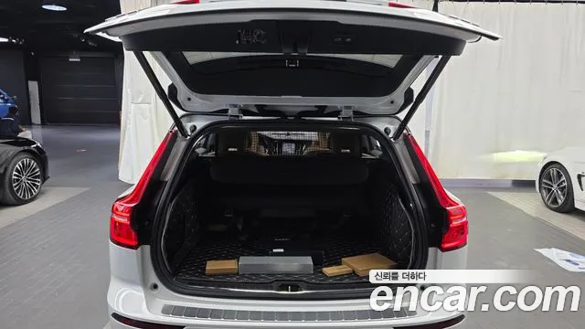 Volvo V60 Cross Country 2nd Gen — Фото автомобиля 26