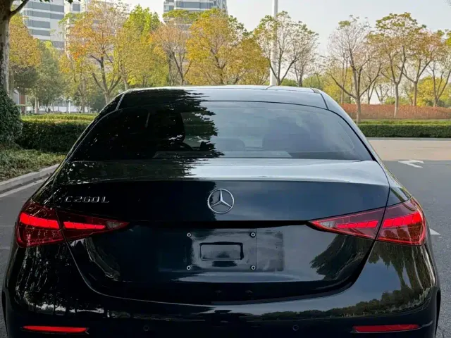 Mercedes-Benz C-Class — Фото автомобиля 3