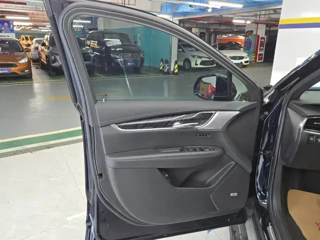 Cadillac XT6 — Фото автомобиля 7