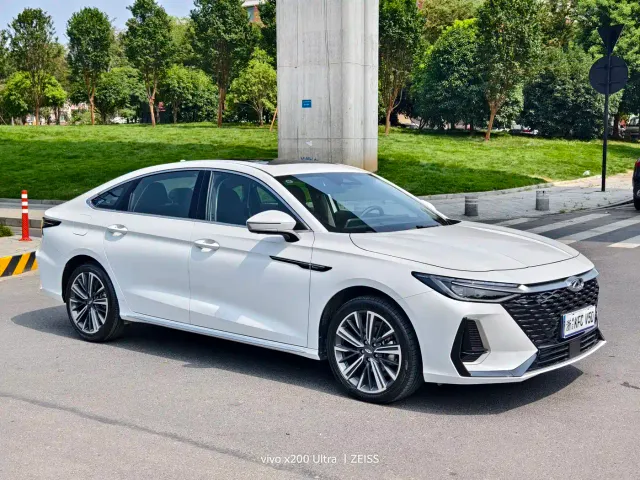 Chery Arrizo 8 — Фото автомобиля 3