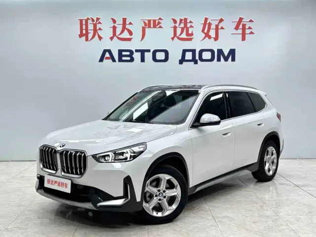 Фотография автомобиля — BMW X1