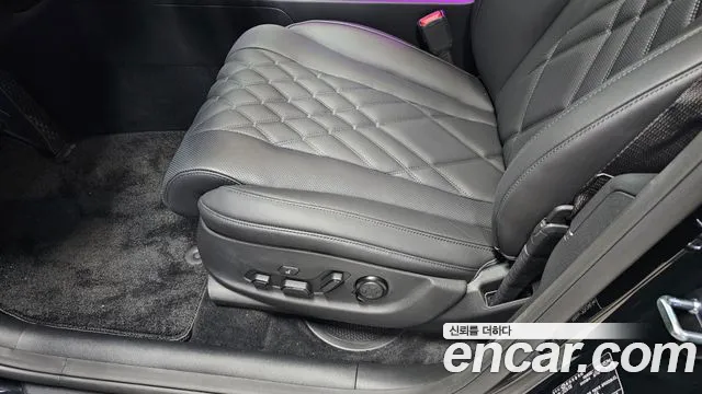 Genesis GV80 — Фото автомобиля 16
