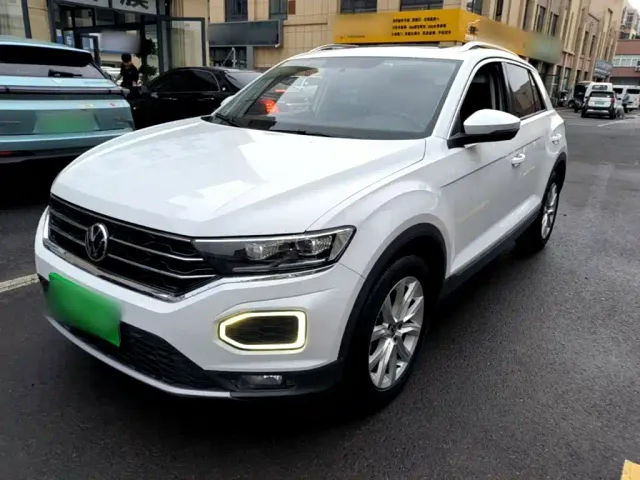 Фотография автомобиля — Volkswagen T-Roc