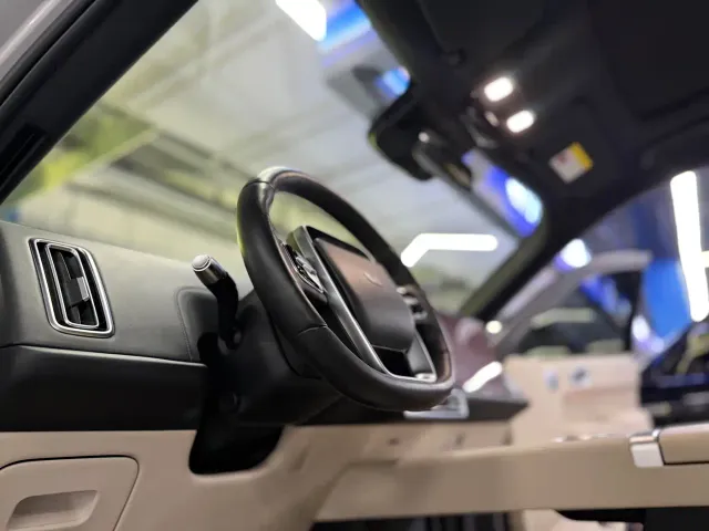Li Auto L9 — Фото автомобиля 10