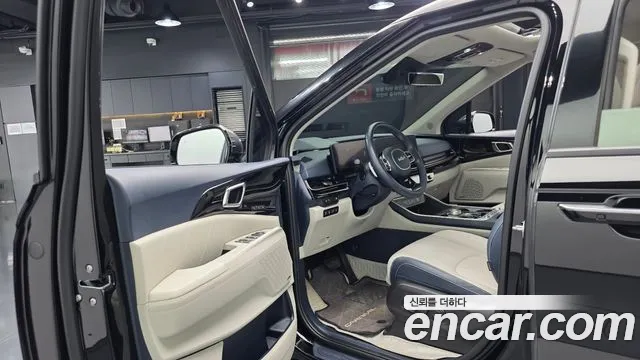 Kia Carnival — Фото автомобиля 10