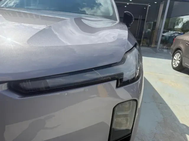 Volvo XC70 Plug-in Hybrid — Фото автомобиля 4