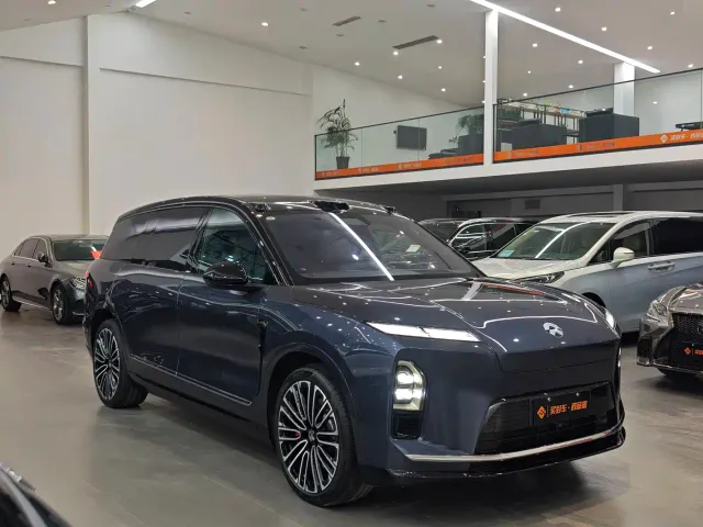 Nio ES8 — Фото автомобиля 2